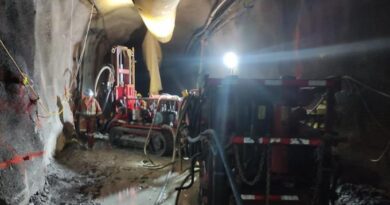 Abinader: Maquina canadiense comenzó a trabajar anoche y se espera un rescate pronto de los mineros
