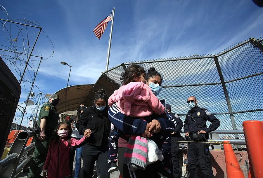 «Nos trataron como si fuésemos asesinos», el relato de dos migrantes deportados de EE. UU. – El Nuevo Diario (República Dominicana)
