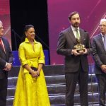 Udima recibe premio nacional Juan Pablo Duarte